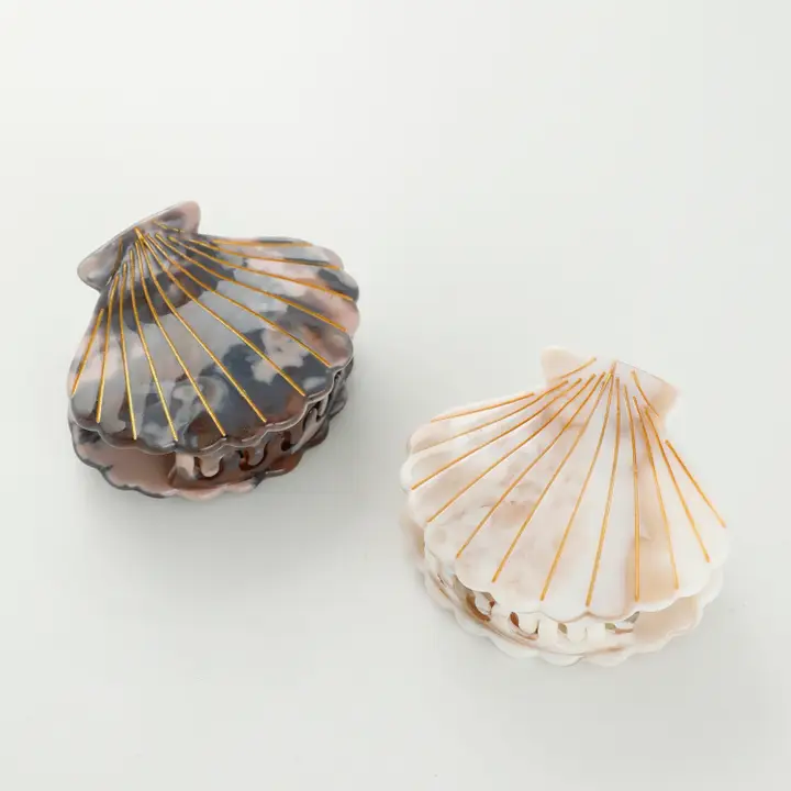 Calacatta Seashell Claw Clip, Small - Image 3