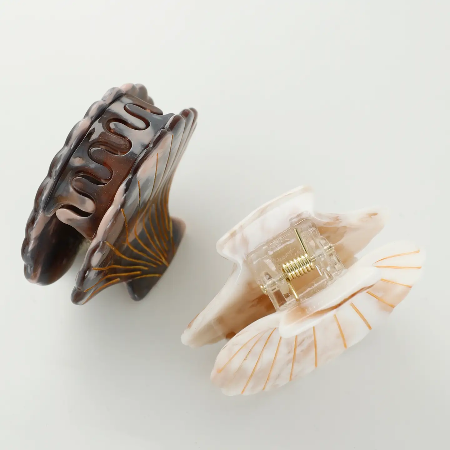 Calacatta Seashell Claw Clip, Small - Image 4
