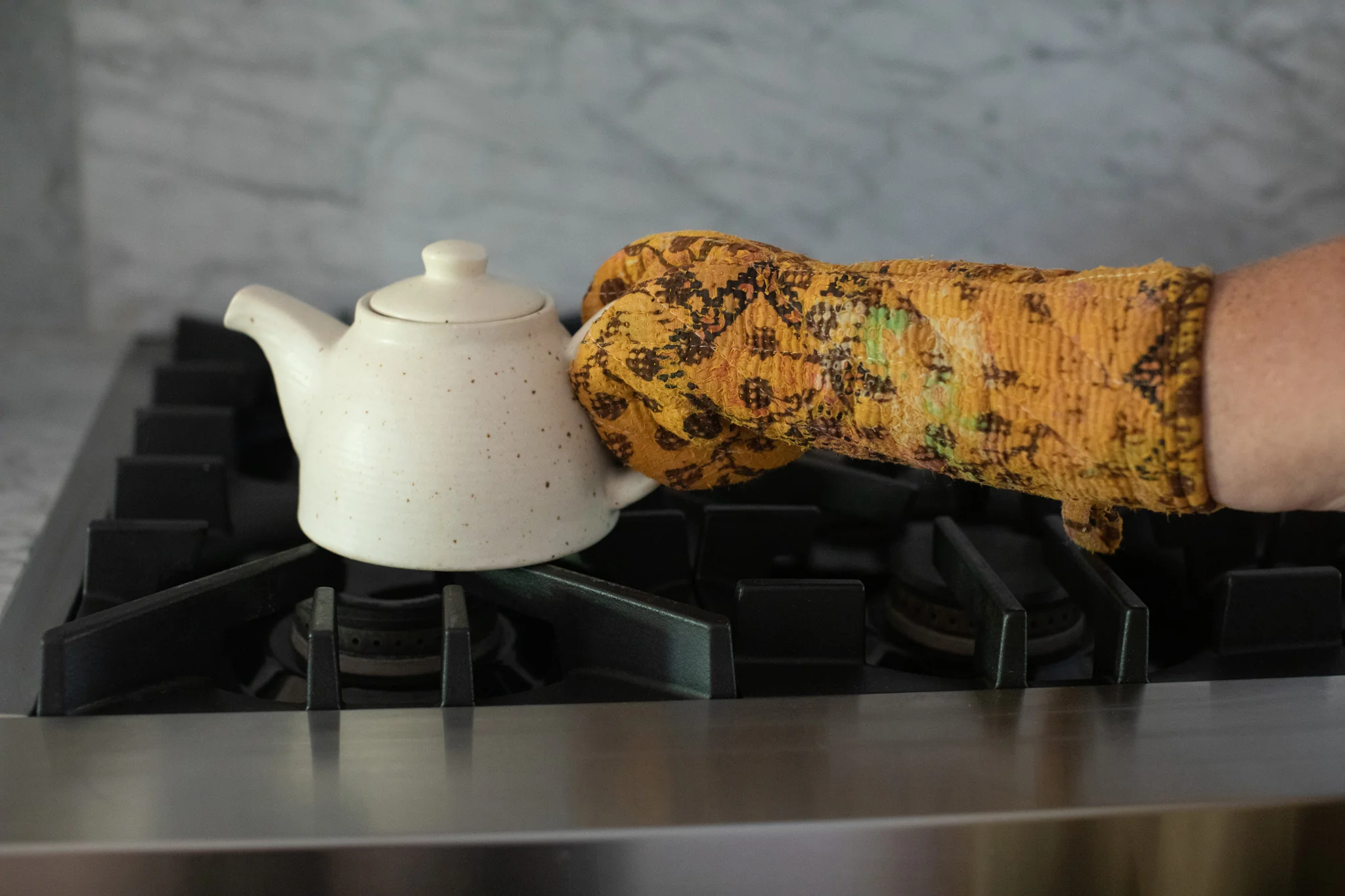 Kantha Oven Mitt - Image 3