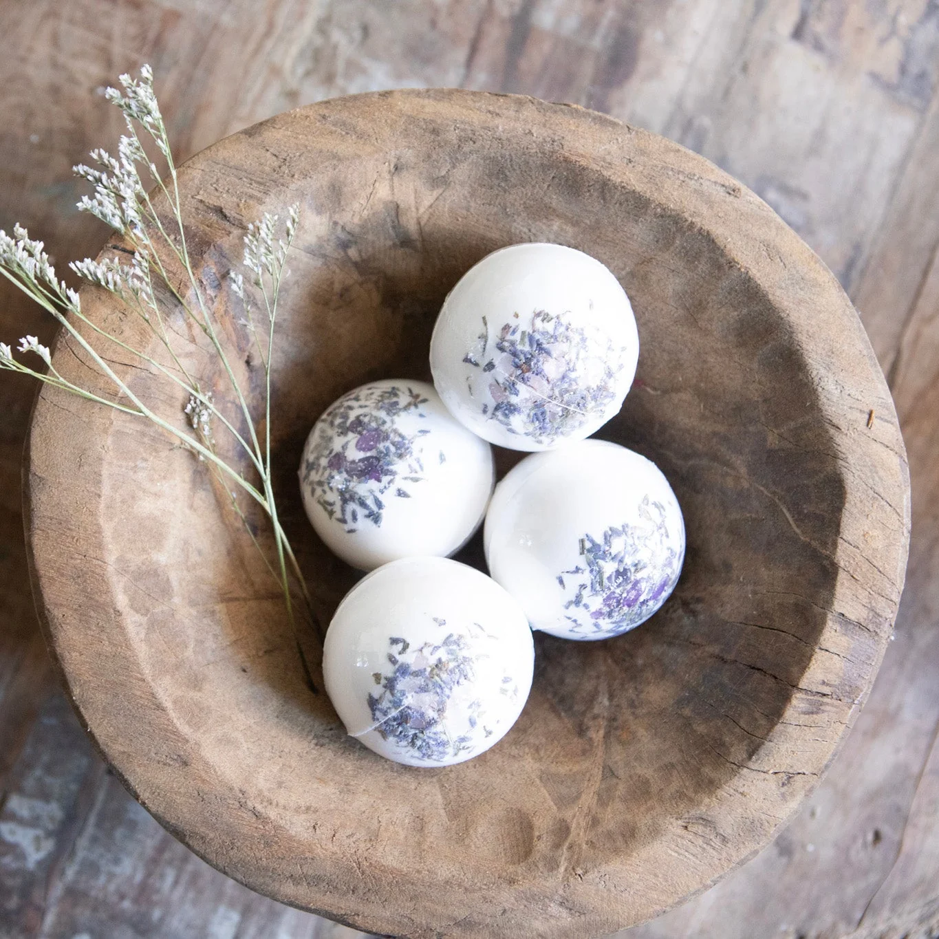 Lavender Crystal Bath Bomb- Amethyst - Image 2