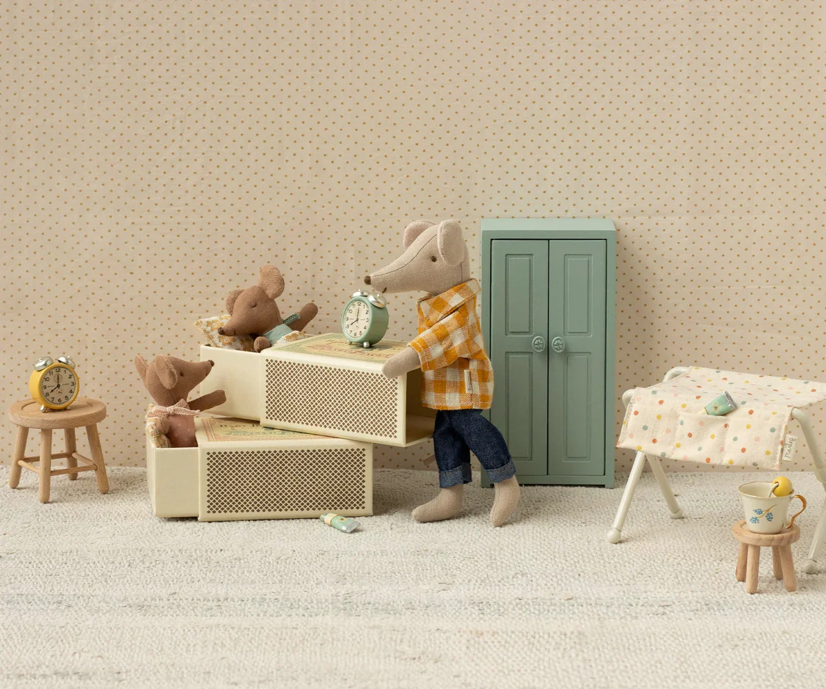 Sleepy Wakey Baby Mouse in Matchbox - Rose - Image 2
