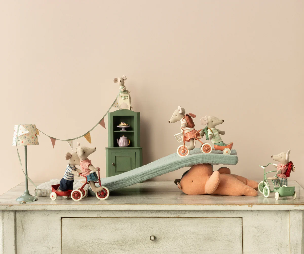 Tricycle Mouse - Big Sister - Image 3